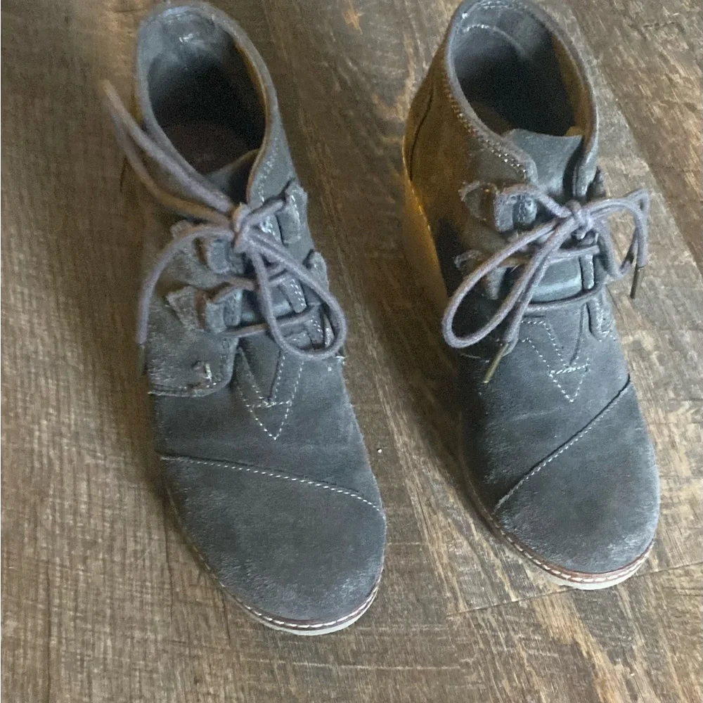 Toms stylish green